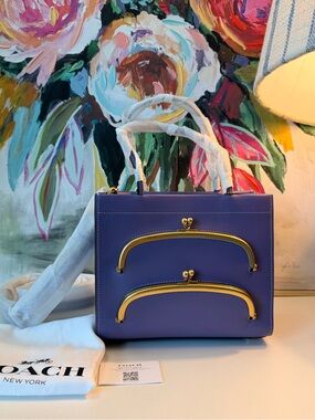 New Authentic Runway Collectible COACH Cashin 22 Carry Double Kisslock Tote
